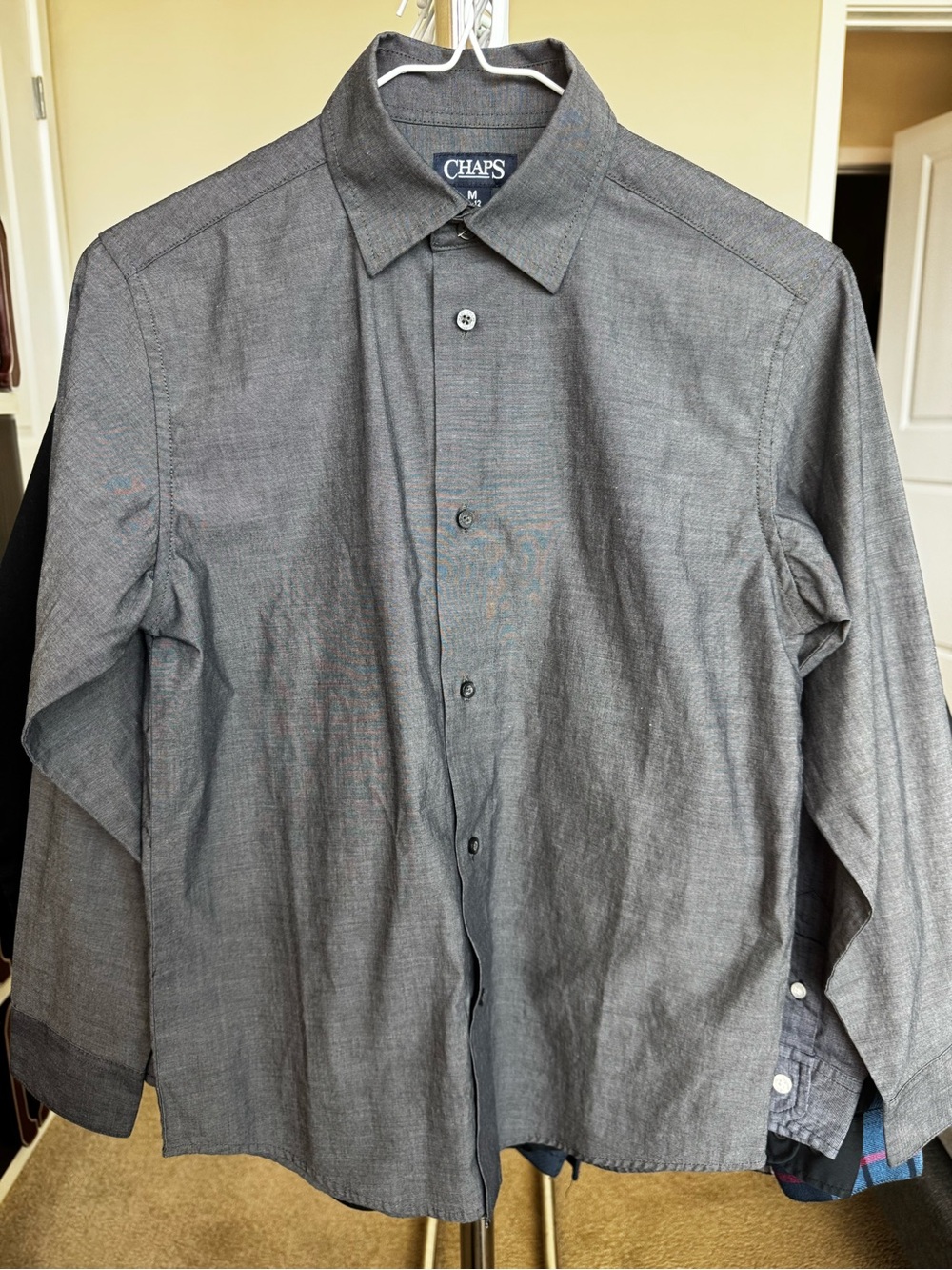 Chaps Men's Charcoal Gray Long-Sleeve Button-Up Shirt